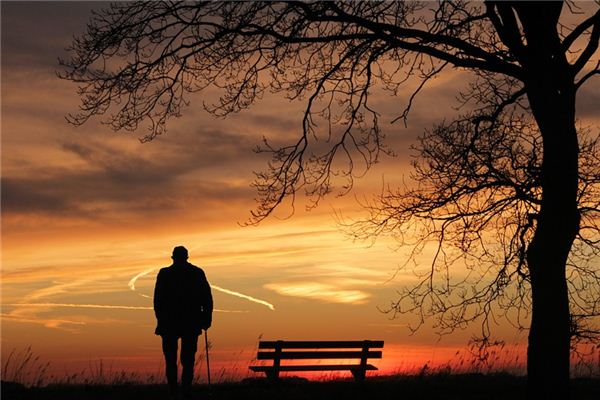 La signification et l’explication du vieil homme dans le rêve