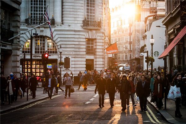 La signification et l’interprétation de toutes sortes de personnes dans les rêves