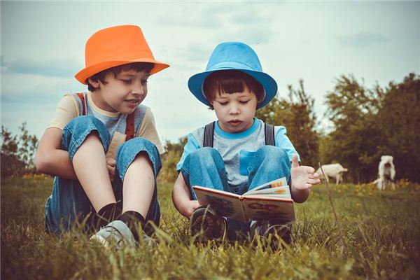La signification et l’interprétation des frères dans les rêves