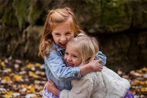 La signification et l’explication des deux petites filles dans le rêve