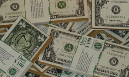 Rêver de personnes riches – 29 Interprétations et Symboles