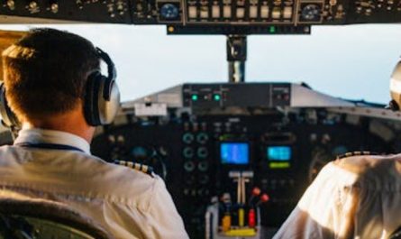 Rêve de pilote – 39 Interprétations et Symboles