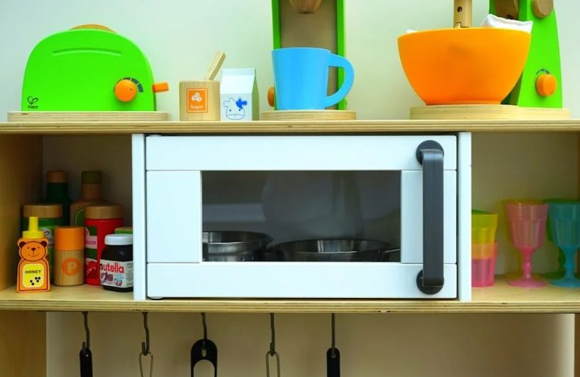 Rêver d’un four à micro-ondes : 41 Interprétations et Symboles