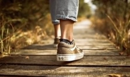 Rêver de marcher : 58 Interprétations et Symboles