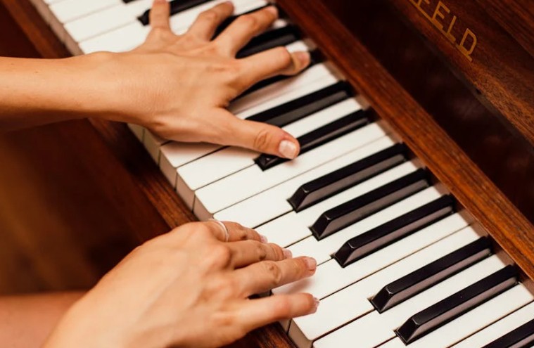 Rêver de piano : 40 Interprétations et Symboles