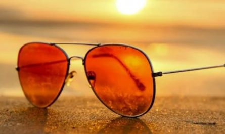 Rêver de lunettes de soleil : 35 Interprétations et Symboles