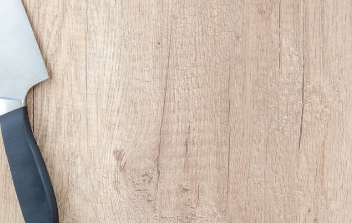 Rêver de table à manger : 30 Interprétations et Symboles