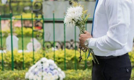 Rêver de mort : 14 Interprétations et Symboles