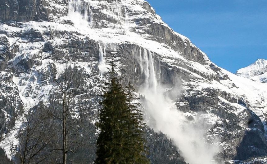 Rêves d’avalanches : 8 Interprétations et Symboles
