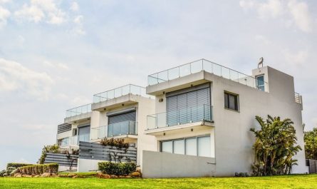 Rêver de bouger : 15 Interprétations et Symboles