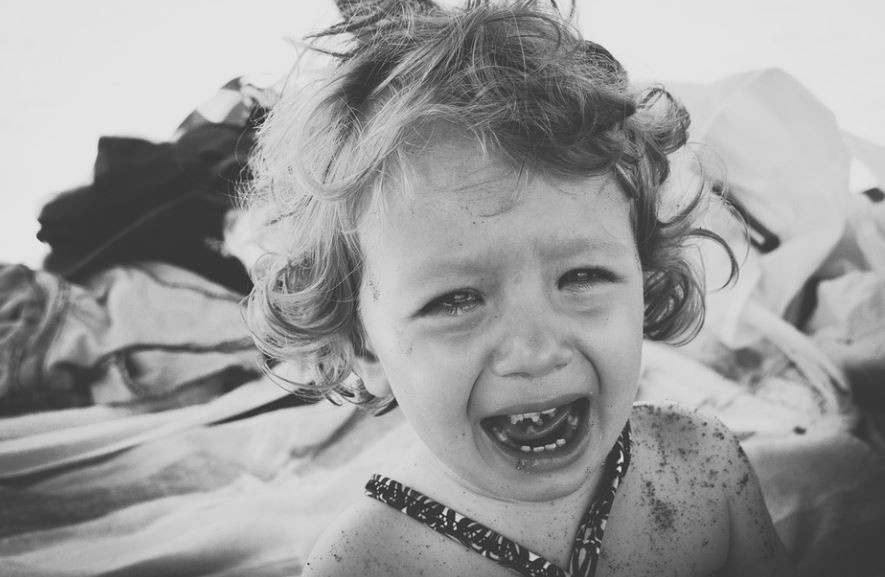 Rêve de bébé qui pleure : 8 Interprétations et Symboles