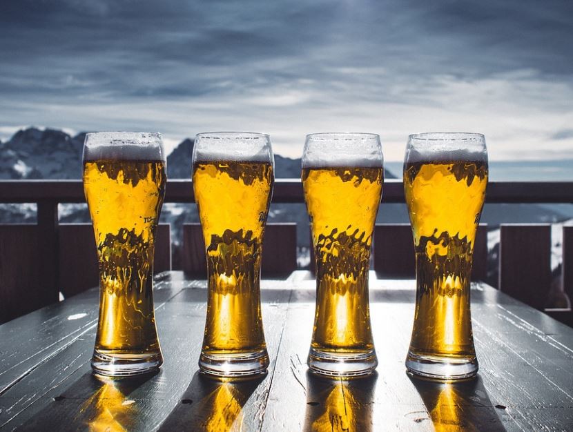 Rêver de bière : 12 Interprétations et Symboles