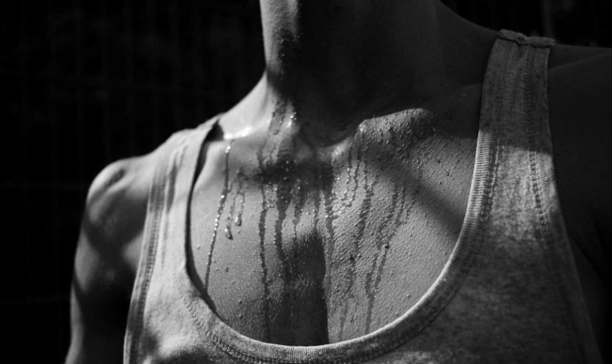 Rêver de sueur : 12 Interprétations et Symboles