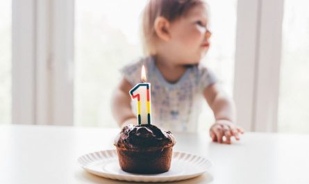 Rêver d’un banquet en pierre : 10 Interprétations et Symboles