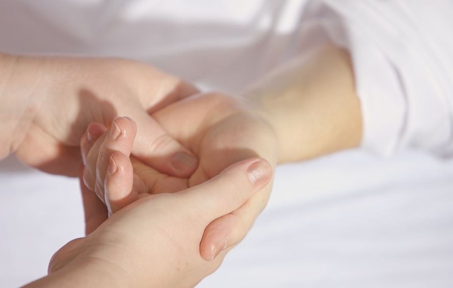 Rêver de massage : 15 Interprétations et Symboles