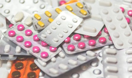 Rêver d’une pharmacie : 10 Interprétations et Symboles