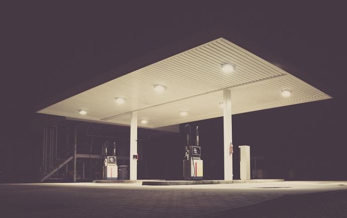 Rêver d’une station-service : 9 Interprétations et Symboles