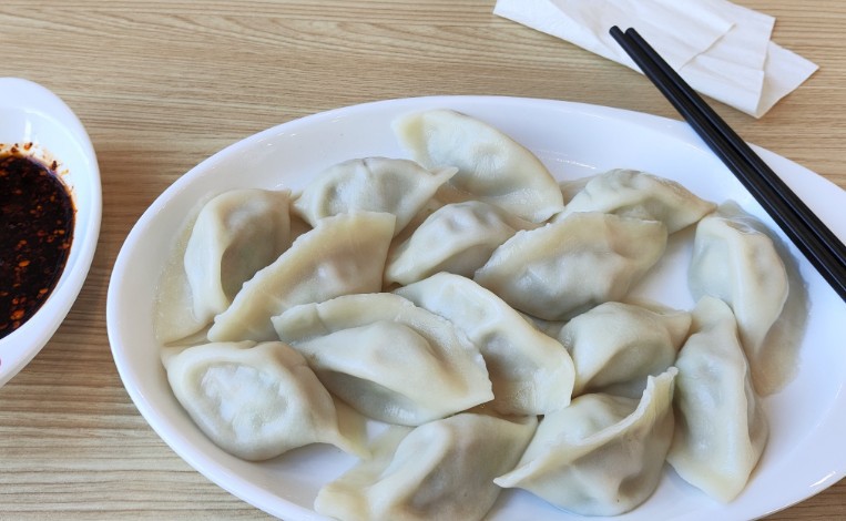 Rêvez de faire des raviolis : 7 Interprétations et Symboles