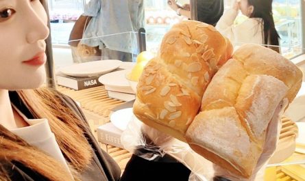 Rêvez de manger du pain grillé : 8 Interprétations et Symboles