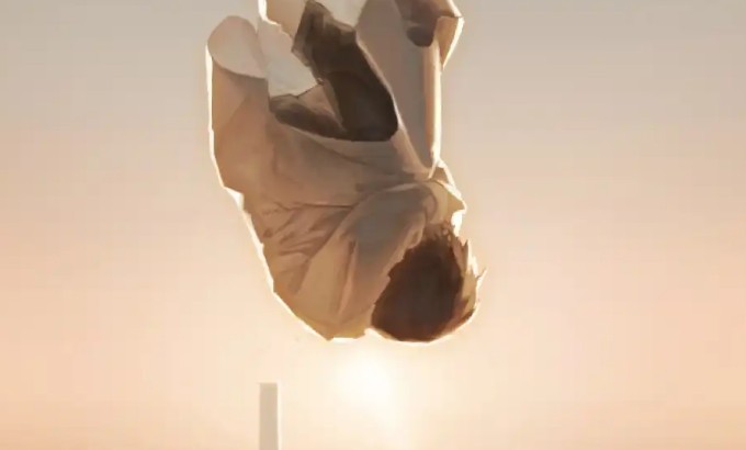 Rêve de presque tomber : 18 Interprétations et Symboles