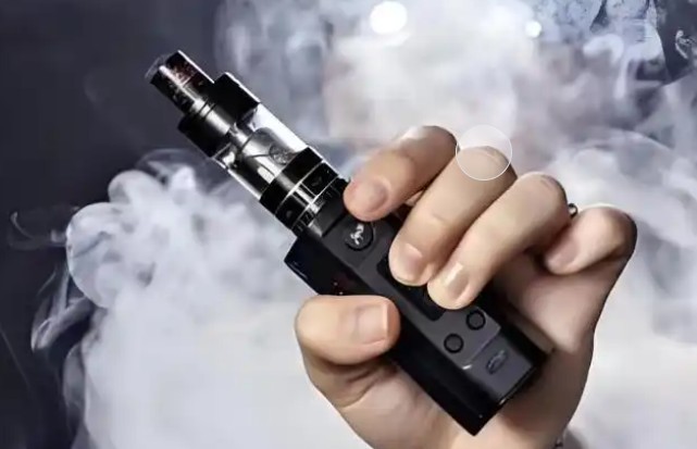 Rêvez de vapoter : 14 Interprétations et Symboles