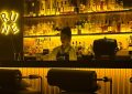 Rêve d’un bar : 22 Interprétations et Symboles
