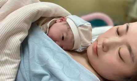 Rêver d’accoucher : 30 Interprétations et Symboles