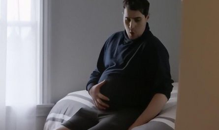 Rêver d’un homme enceinte : 20 Interprétations et Symboles