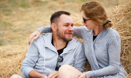 Rêver que ton ex pleure : 20 Interprétations et Symboles