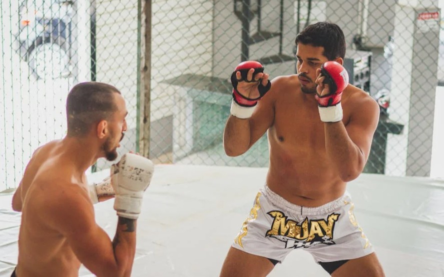 Rêver que la famille te batte : 17 Interprétations et Symboles