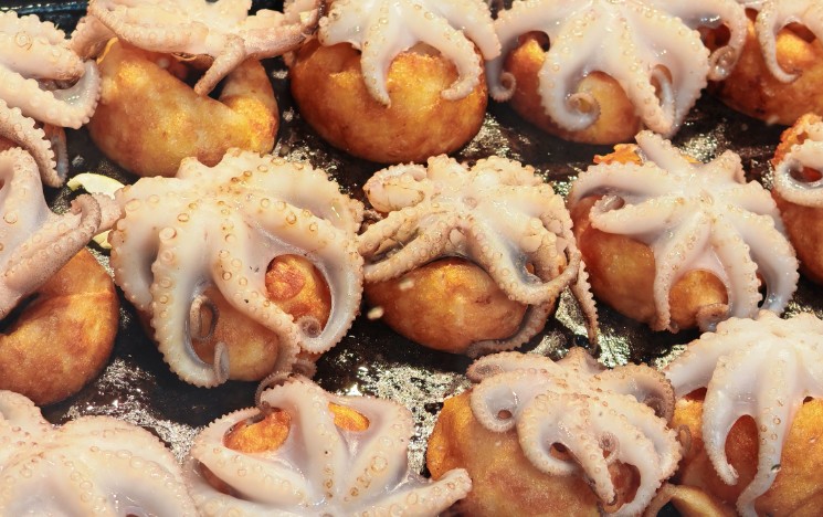 Rêver de takoyaki : 7 Interprétations et Symboles