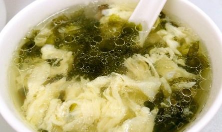 Rêver de soupe d’algues : 13 Interprétations et Symboles
