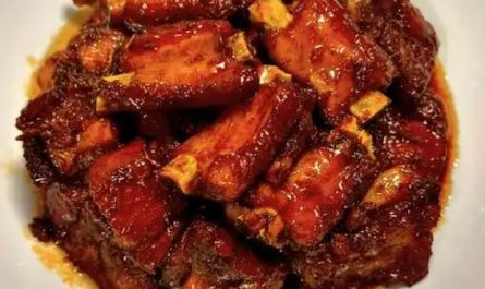 Rêver de porc aigre-doux : 16 Interprétations et Symboles