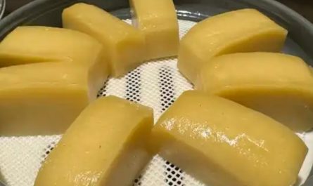 Rêver de gâteaux de riz sucrés : 11 Interprétations et Symboles