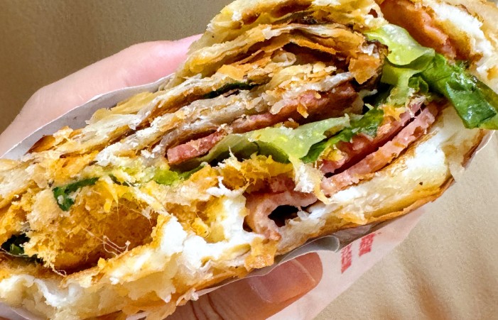 Rêver de gâteaux à doigts : 9 Interprétations et Symboles