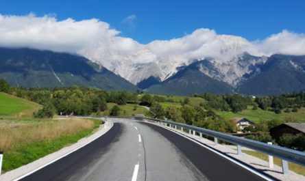 Rêver de conduire en étant fatigué : 19 Interprétations et Symboles