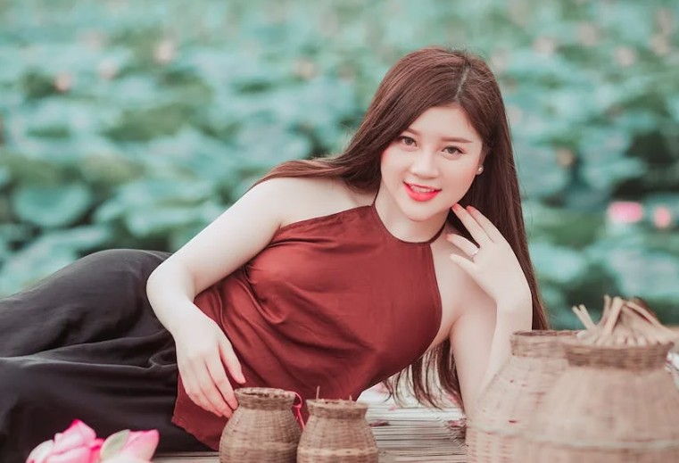 Rêver d'une personne connue : 24 Interprétations et Symboles