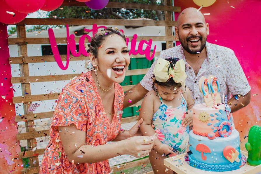 Rêver d'une fête : 13 Interprétations et Symboles