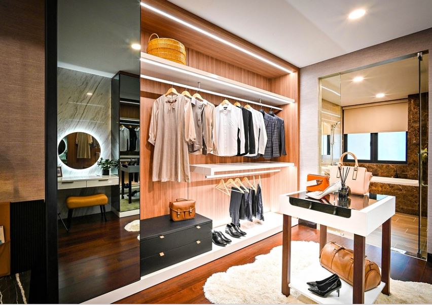 Rêver d'une armoire : 12 Interprétations et Symboles