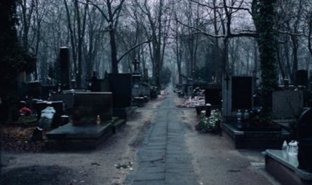 Rêver de la mort d'une connaissance dans un accident de voiture - 11 significations et symboles