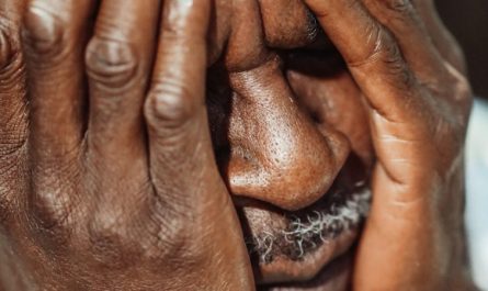 Rêver du suicide d'une connaissance - 8 significations et symboles