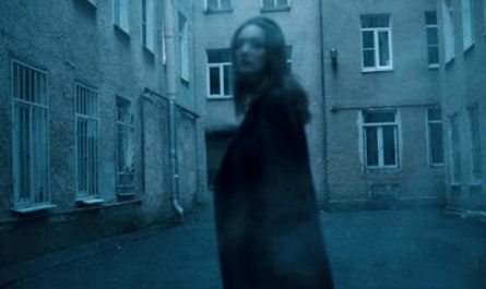 Rêver de la mort d'un inconnu en tombant - 8 significations et symboles