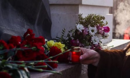 Rêver de la mort d'un ami proche - 19 significations et symboles