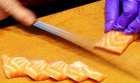 Rêver de découper du poisson cru : 8 Significations et Symbolismes