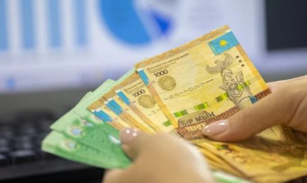 Rêver de trouver de l'argent : 15 Significations et Symbolismes