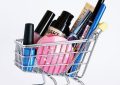 Rêver de recevoir des produits cosmétiques : 16 Significations et Symbolismes