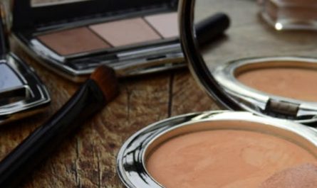 Rêver d'acheter des produits de beauté : 17 Significations et Symbolismes